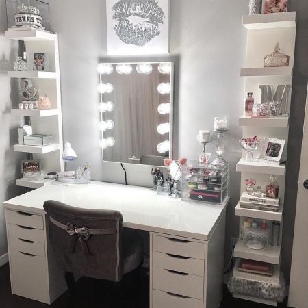 Bàn Trang Điểm 011