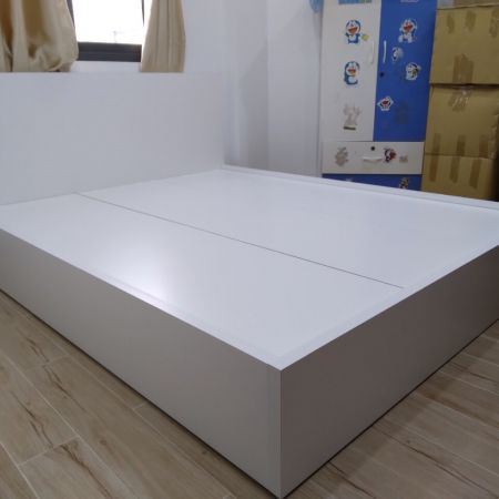 Giường ngủ màu trắng gỗ mdf